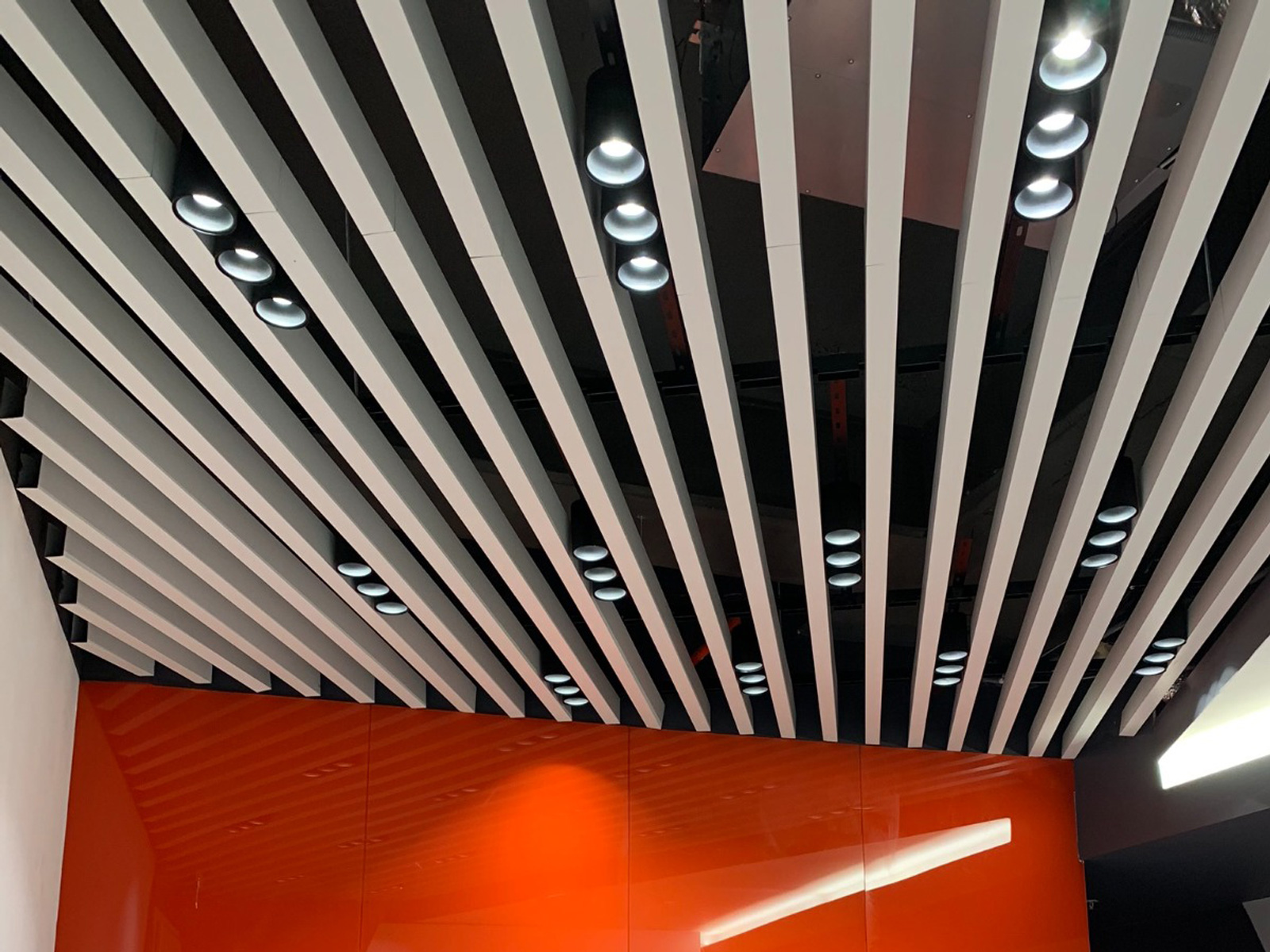 Suspended-Ceiling-System-ikonn